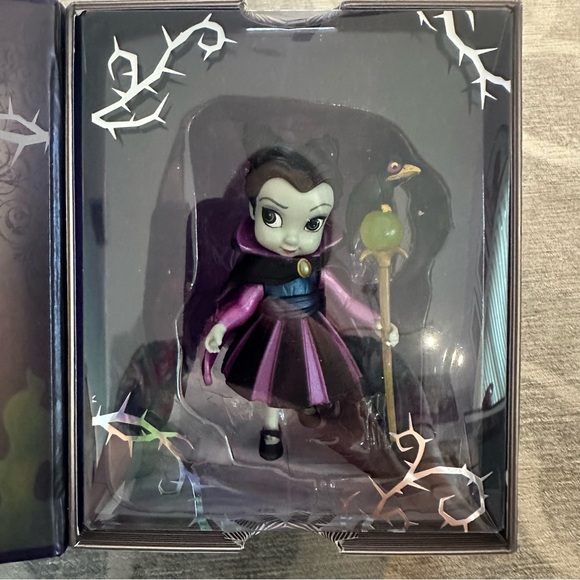 Disney Animators' Collection vinyl Maleficent - Picture 6 of 9